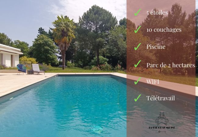 Villa/Dettached house in Rives-de-l'Yon - Magnifique villa 5* avec piscine privée parc 2 ha