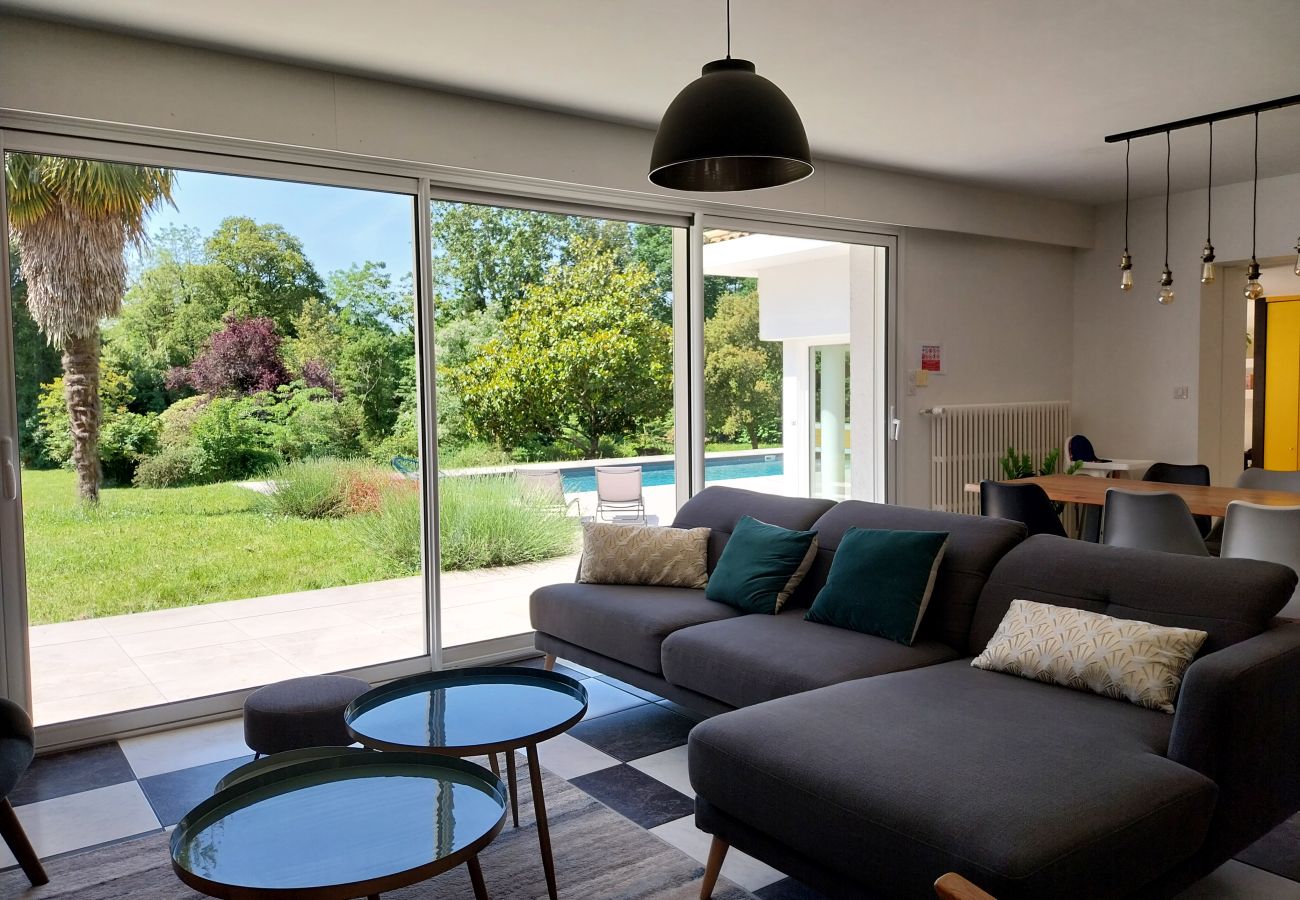 Villa in Rives-de-l'Yon - Villa Nature 5* I 10 couchages I Piscine Chauffée I Parc 2ha