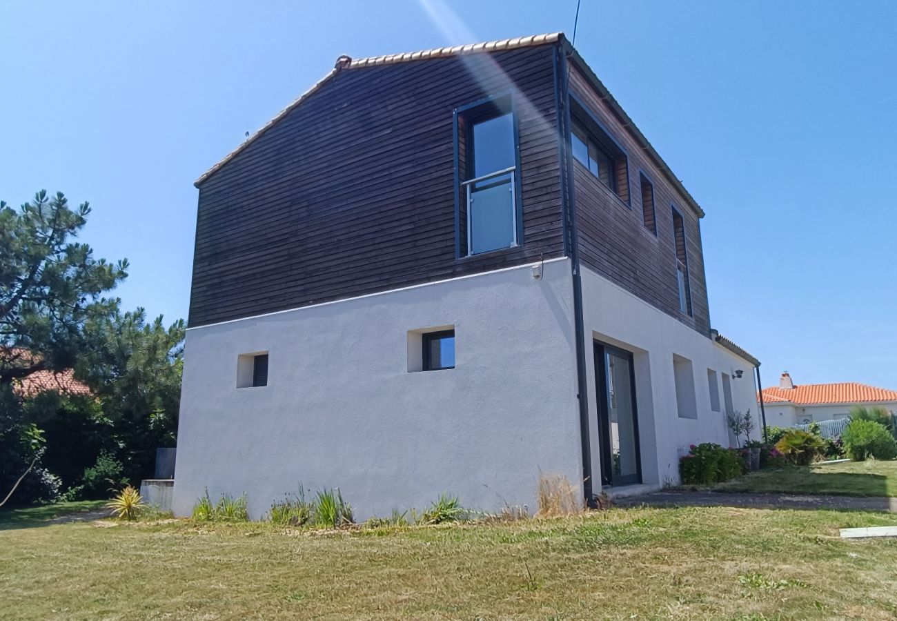 Villa in Les Sables-d´Olonne - MALIBU- Villa-vue mer de l'étage-crique à 100m