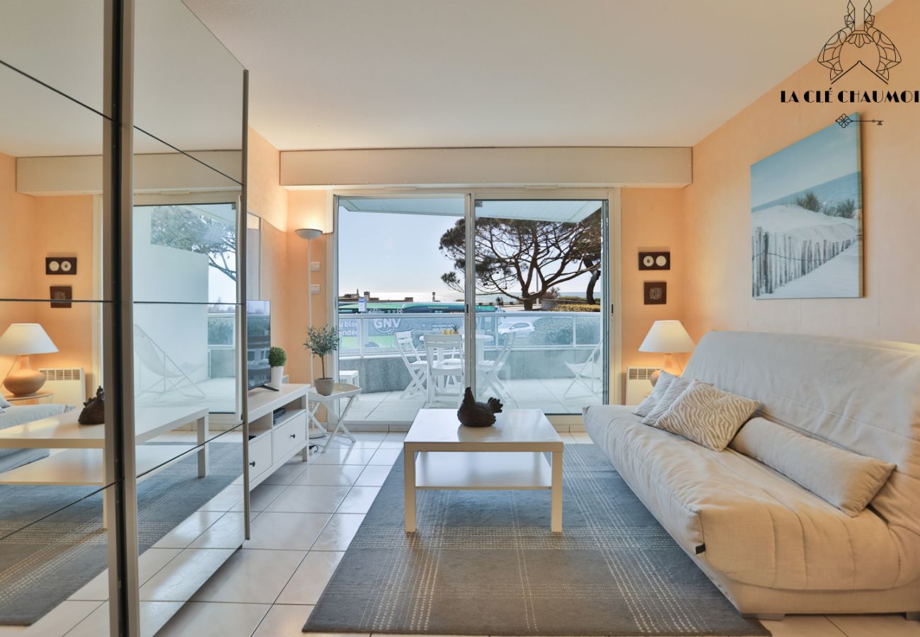 Apartment in Les Sables-d´Olonne - 🏖️ Appartement avec terrasse vue mer