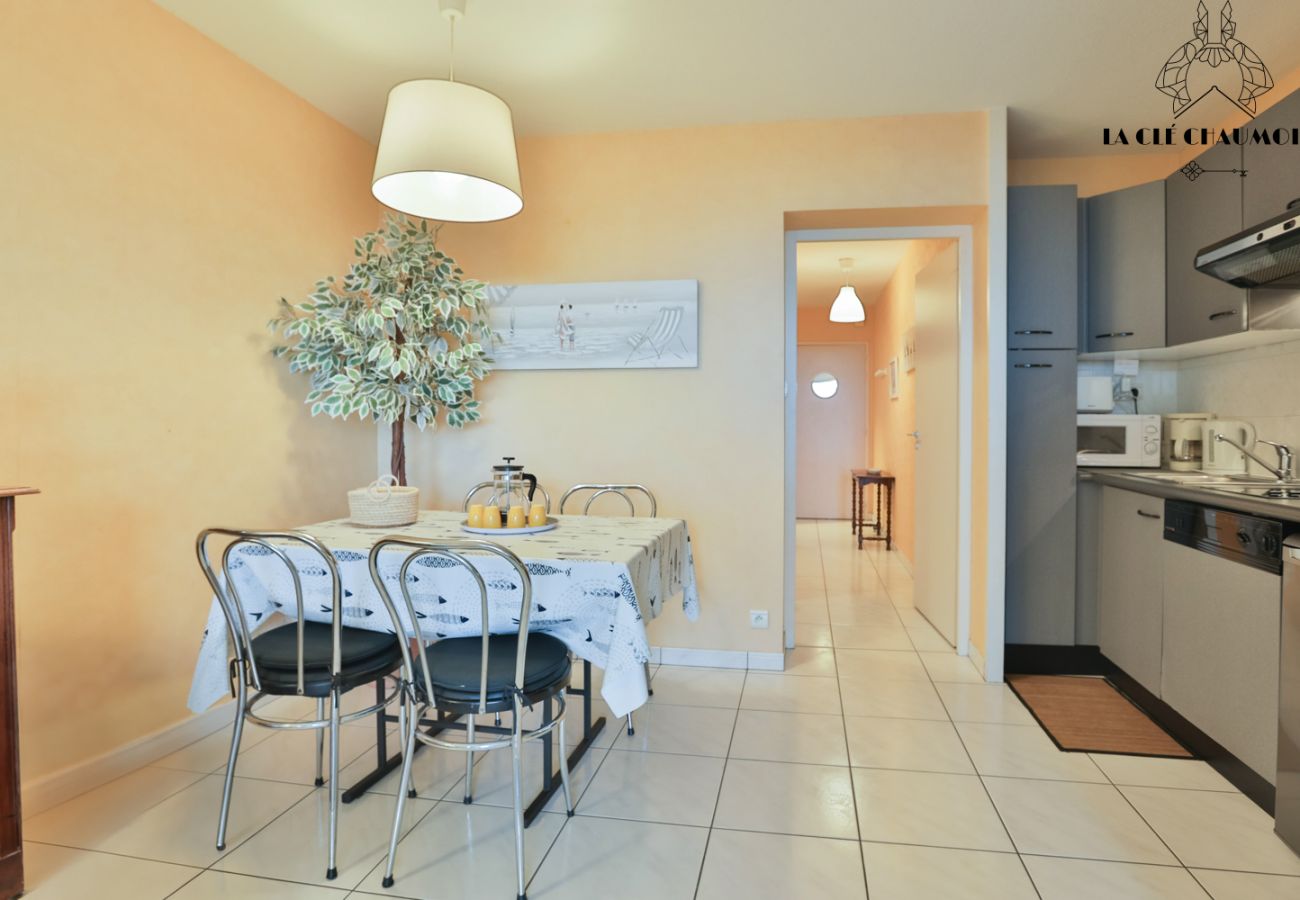 Apartment in Les Sables-d´Olonne - 🏖️ Appartement avec terrasse vue mer