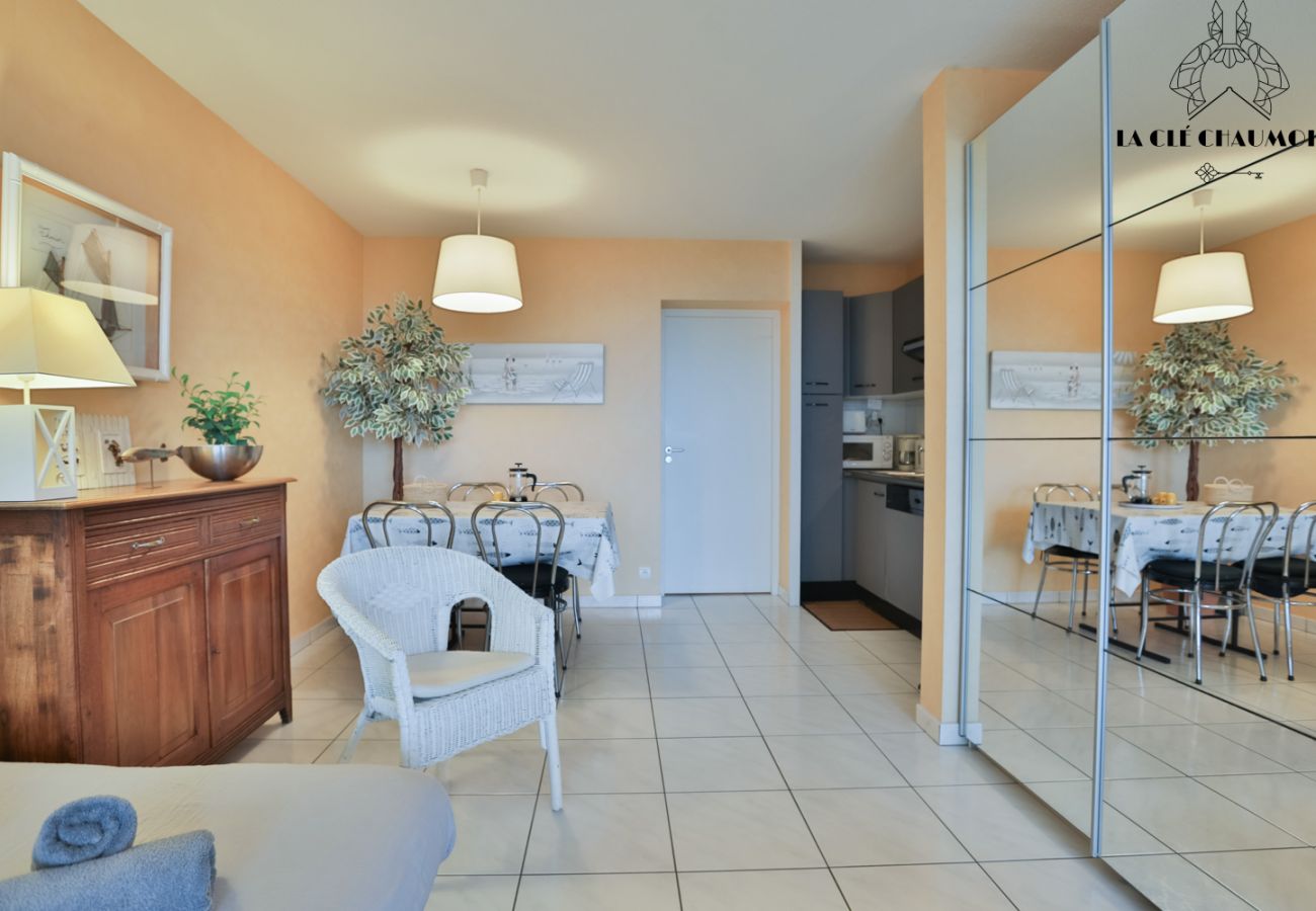 Apartment in Les Sables-d´Olonne - 🏖️ Appartement avec terrasse vue mer