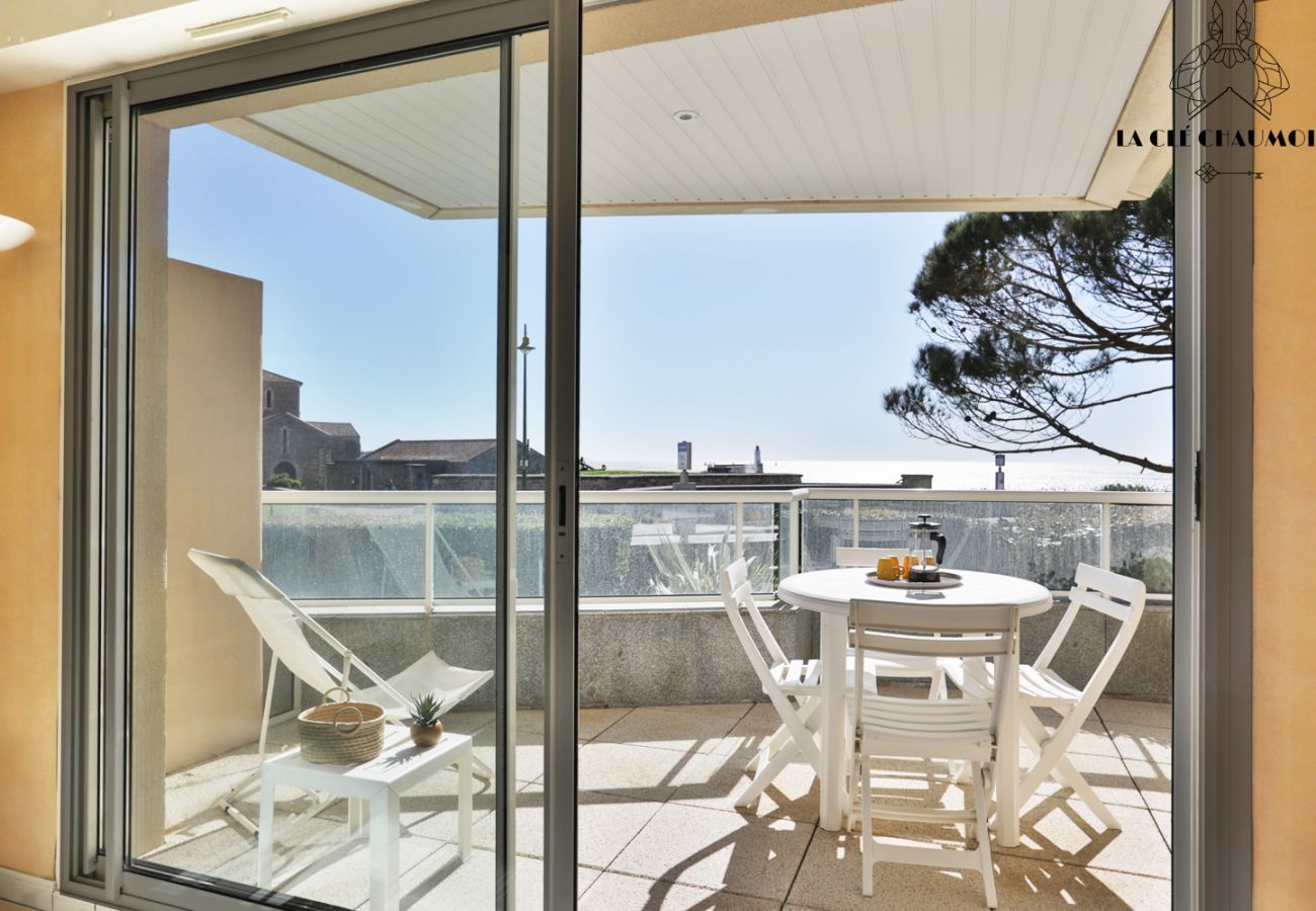 Apartment in Les Sables-d´Olonne - 🏖️ Appartement avec terrasse vue mer