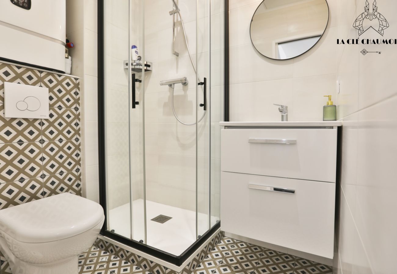 Studio in Les Sables-d´Olonne - 🌞 Lieu Jaune – Studio cosy L’Île Penotte, plage à 50 m 