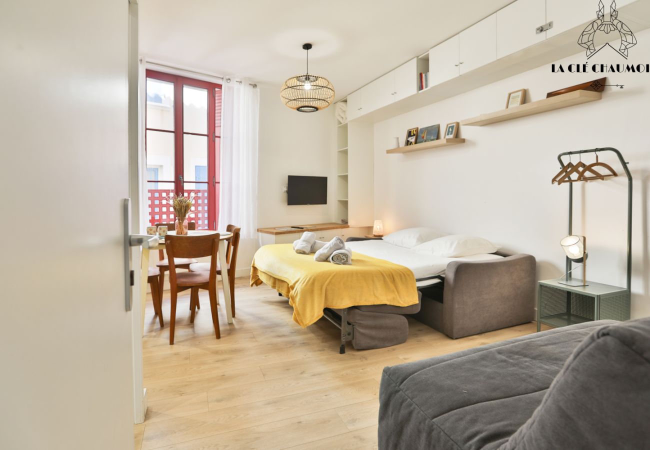 Studio in Les Sables-d´Olonne - 🌞 Lieu Jaune – Studio cosy L’Île Penotte, plage à 50 m 