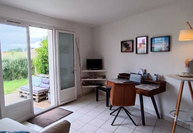 Apartment in Les Sables-d´Olonne - Sémaphore Plat - Maisonnette -résidence - piscine