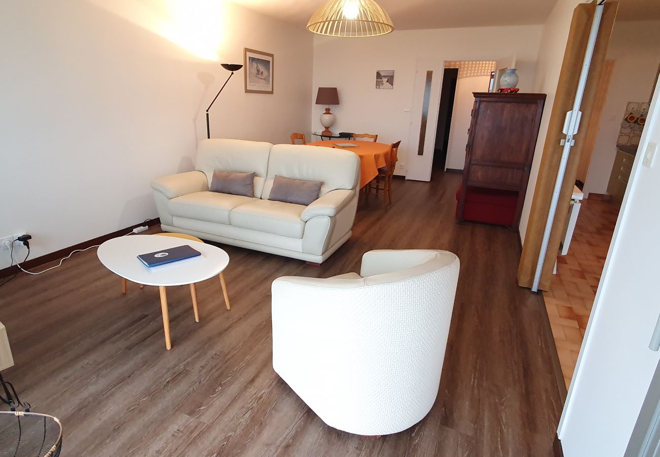 Apartment in Les Sables-d´Olonne - Valparaiso-Vue Mer-2 ch-Garage-Sables d'olonne