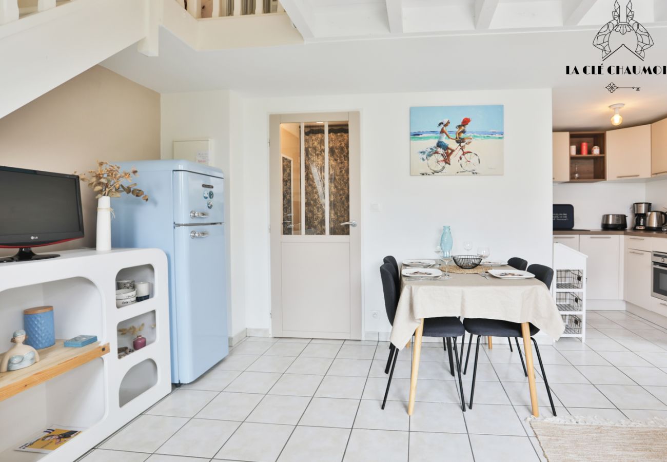 House in Les Sables-d´Olonne - Maison paisible avec jardin et piscine – Esprit vacances