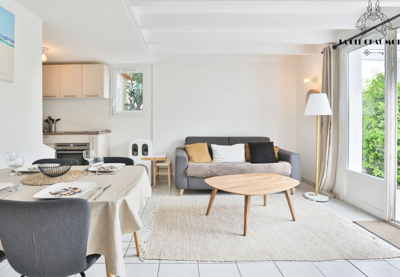 House in Les Sables-d´Olonne - Maison paisible avec jardin et piscine – Esprit vacances