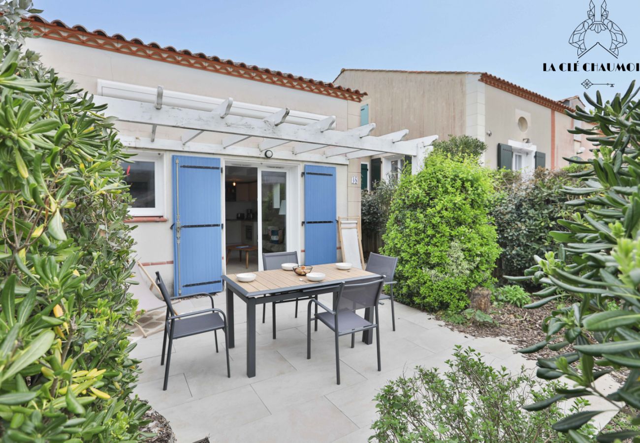 House in Les Sables-d´Olonne - Maison paisible avec jardin et piscine – Esprit vacances