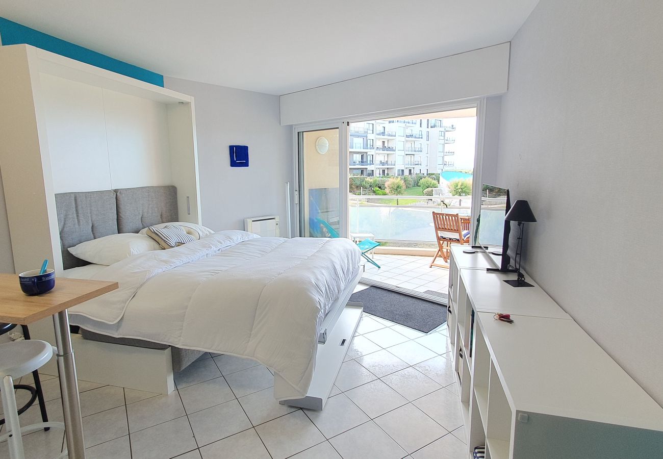 Studio in Les Sables-d´Olonne - Grand Bleu-Studio vue sur mer - piscine