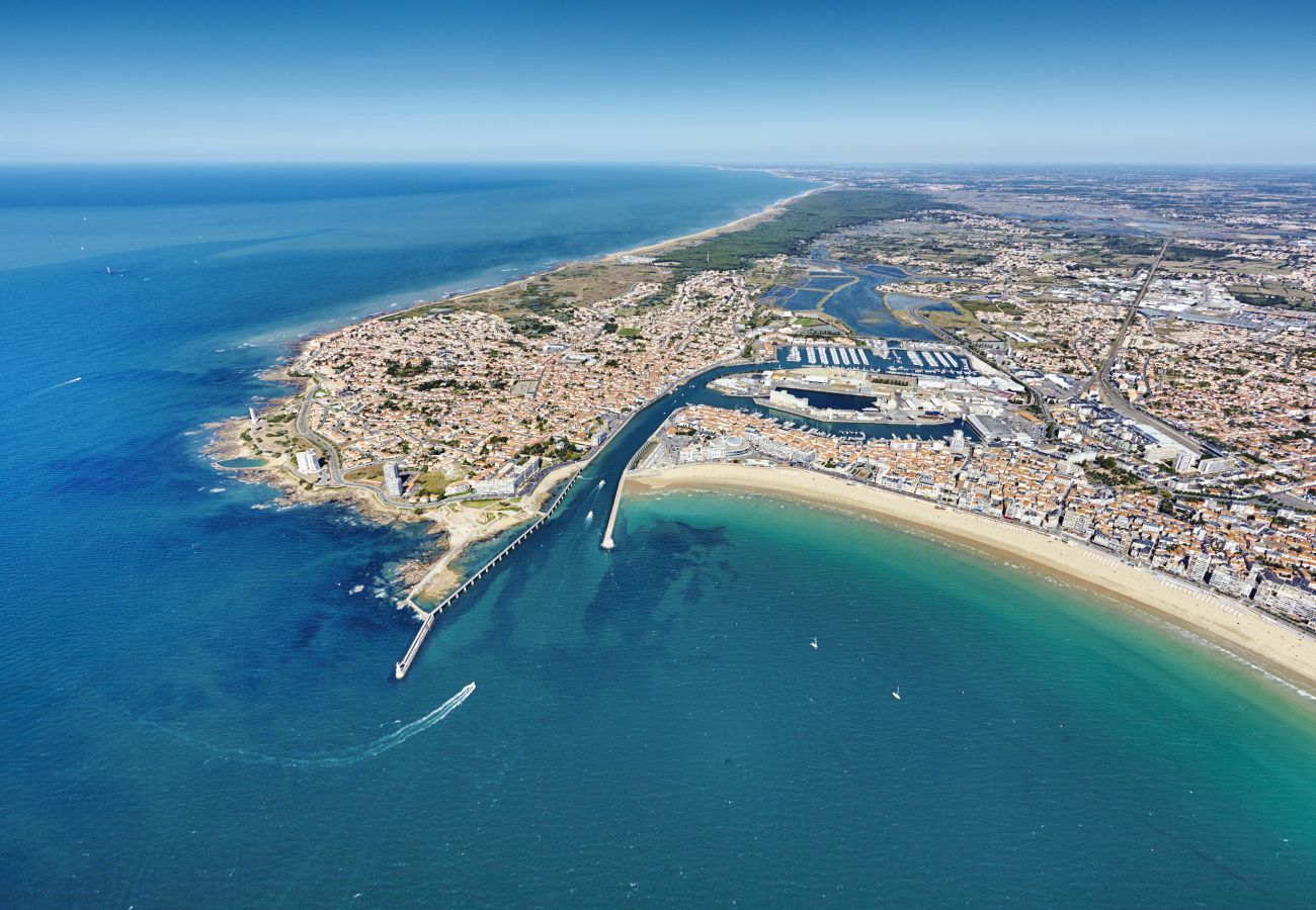 Studio in Les Sables-d´Olonne - Grand Bleu-Studio vue sur mer - piscine