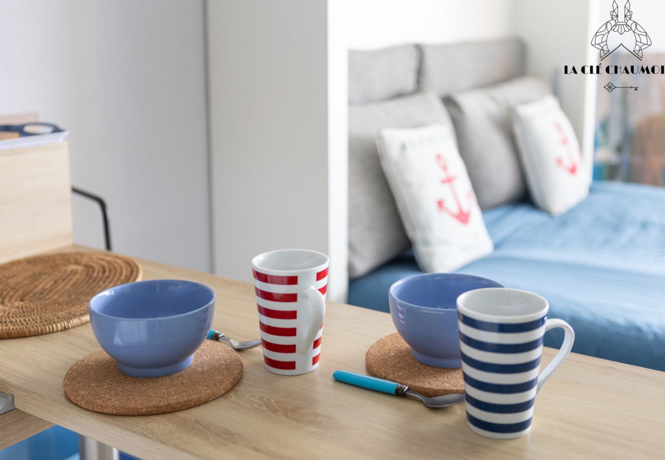 Studio in Les Sables-d´Olonne - Superbe studio vue mer + piscine chauffée