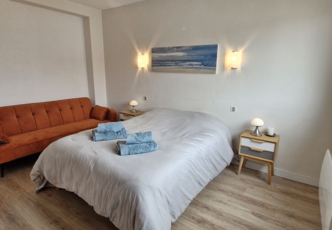 Apartment in Les Sables-d´Olonne - Grand Pavois - Appartement de standing - Vue mer -