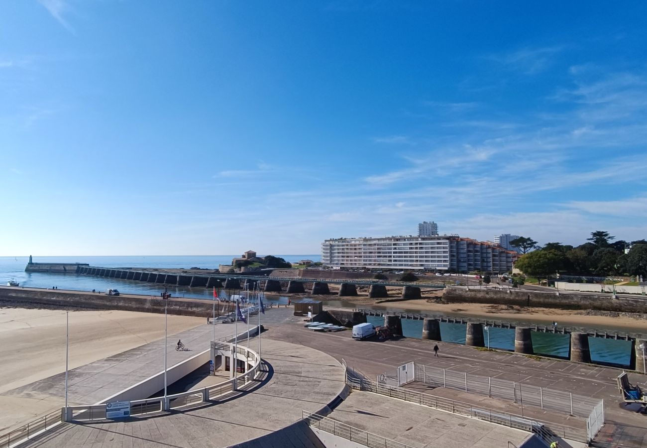 Apartment in Les Sables-d´Olonne - Hébé - Appartement vue sur chenal - parking