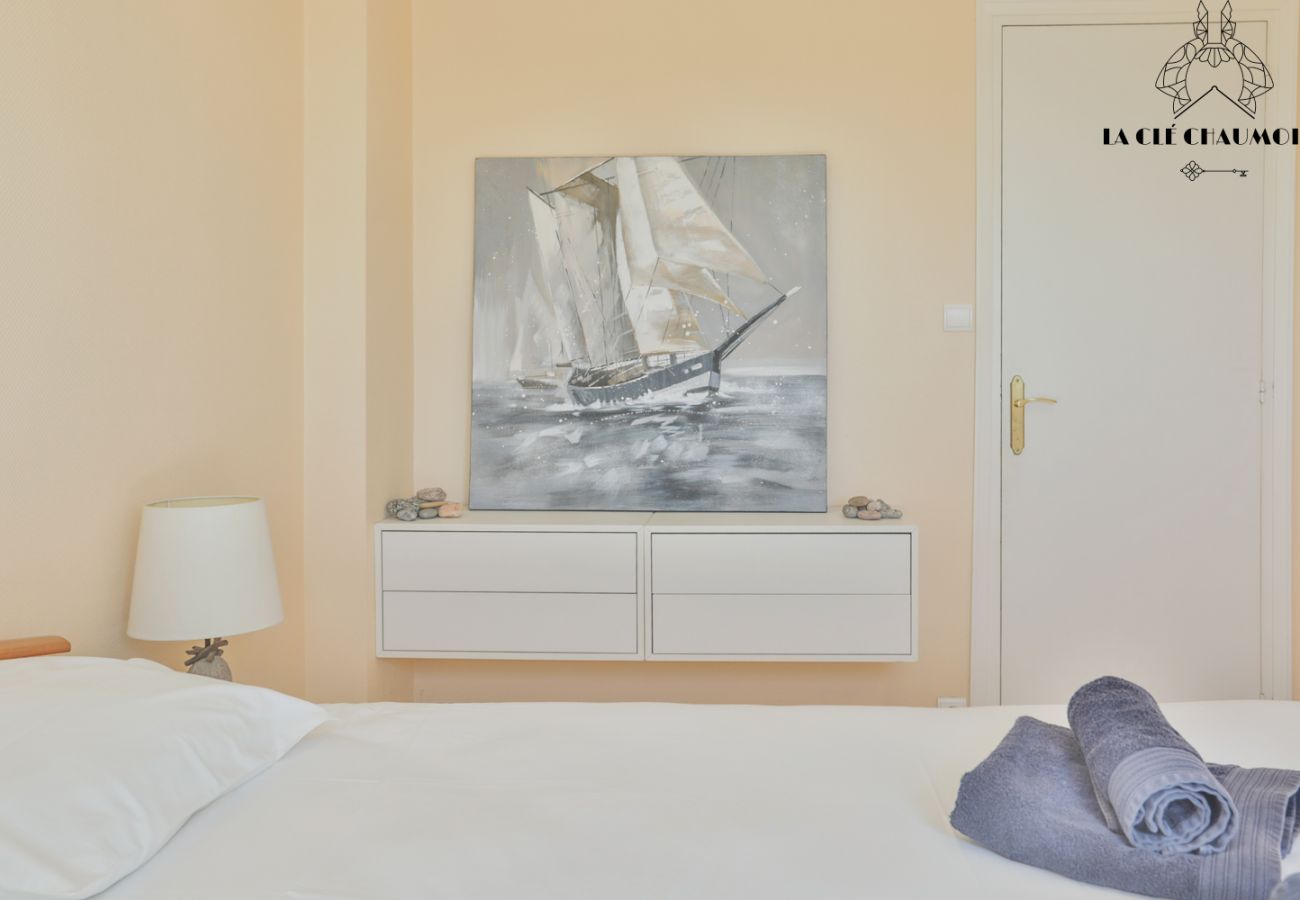 Apartment in Les Sables-d´Olonne - Appartement vue CHENAL I Les Sables I parking