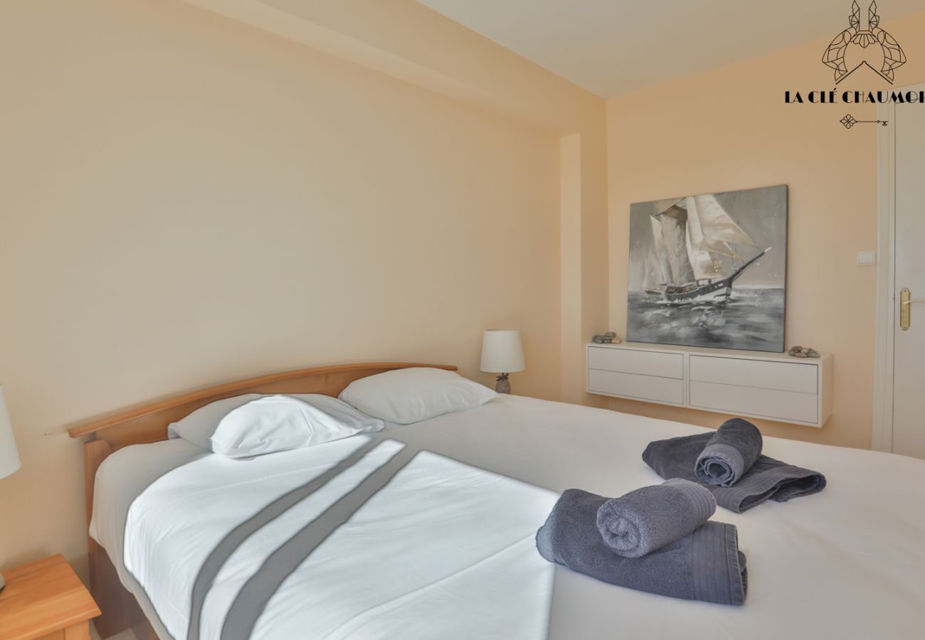 Apartment in Les Sables-d´Olonne - Appartement vue CHENAL I Les Sables I parking