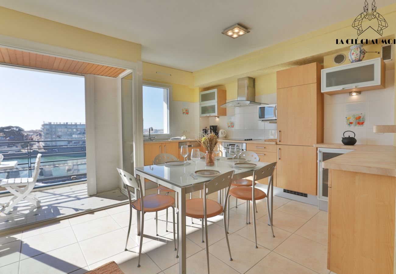 Apartment in Les Sables-d´Olonne - Appartement vue CHENAL I Les Sables I parking