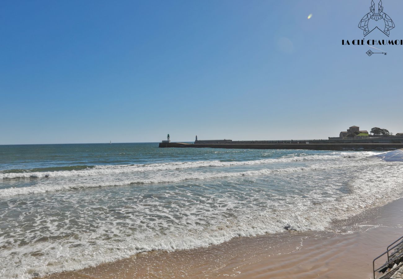 Apartment in Les Sables-d´Olonne - Appartement vue CHENAL I Les Sables I parking