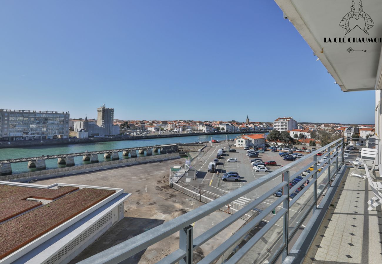 Apartment in Les Sables-d´Olonne - Appartement vue CHENAL I Les Sables I parking