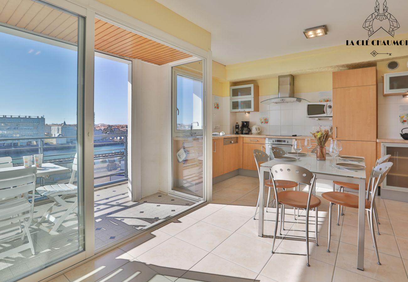 Apartment in Les Sables-d´Olonne - Appartement vue CHENAL I Les Sables I parking