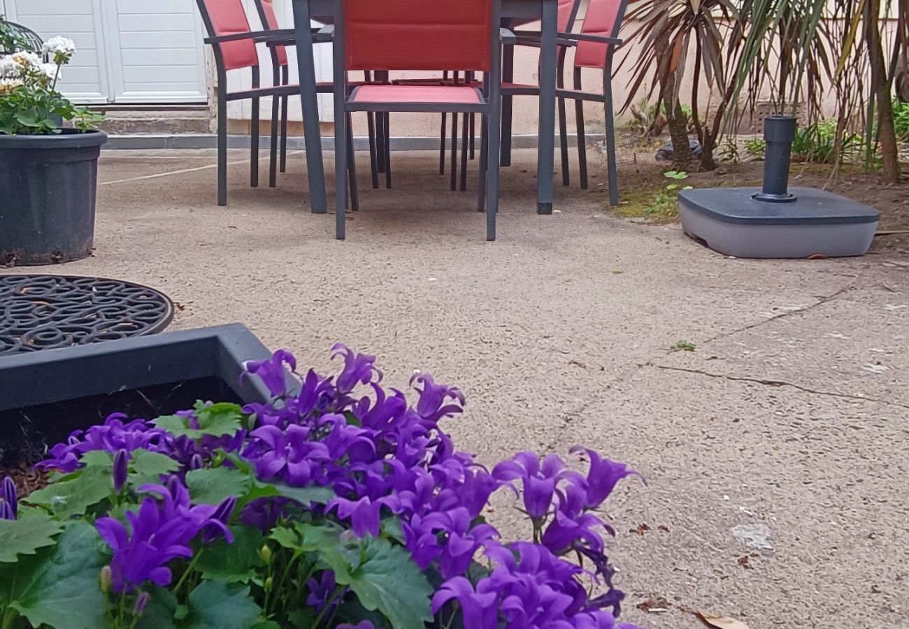 Apartment in Les Sables-d´Olonne - Capucine - Appartement Haussmannien de Charme - 50