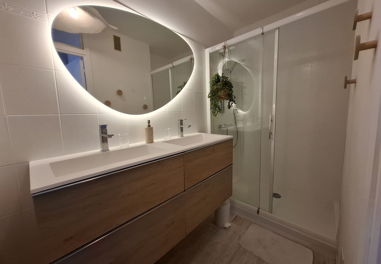 Apartment in Les Sables-d´Olonne - BRISE LAME- Votre parenthèse ensoleillée avec vue