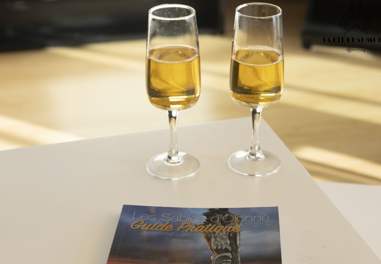 Studio in Les Sables-d´Olonne - Escale Bleue - Balcon ensoleillé & Vue côte sauvage