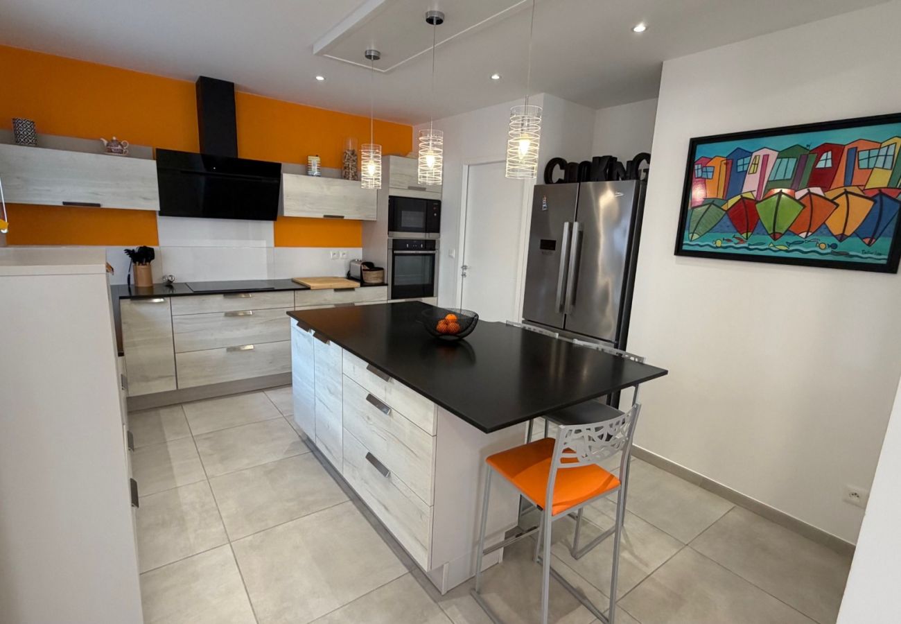 House in Les Sables-d´Olonne - 🌿 L’Alona – Maison 6 pers – Escale chic & lumineuse 