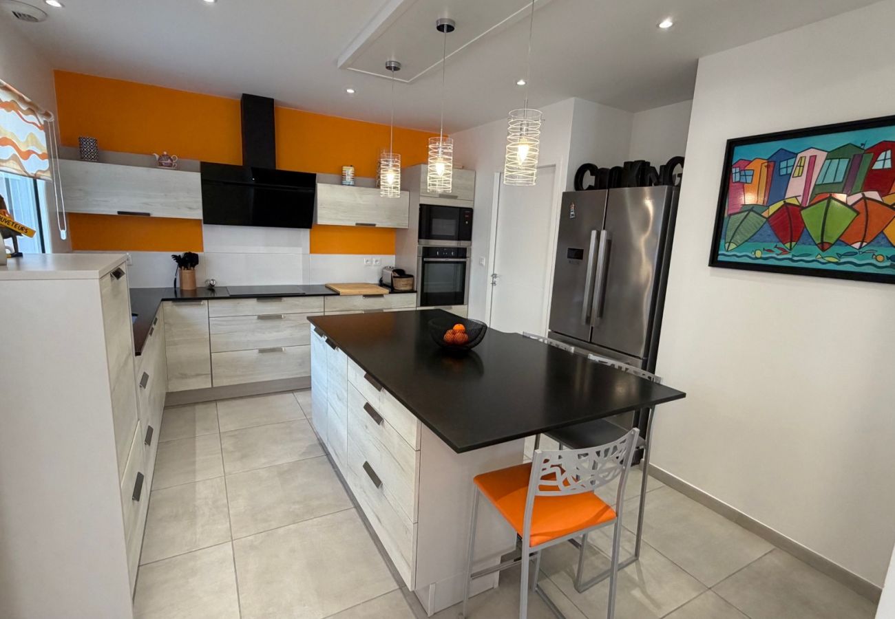 House in Les Sables-d´Olonne - 🌿 L’Alona – Maison 6 pers – Escale chic & lumineuse 