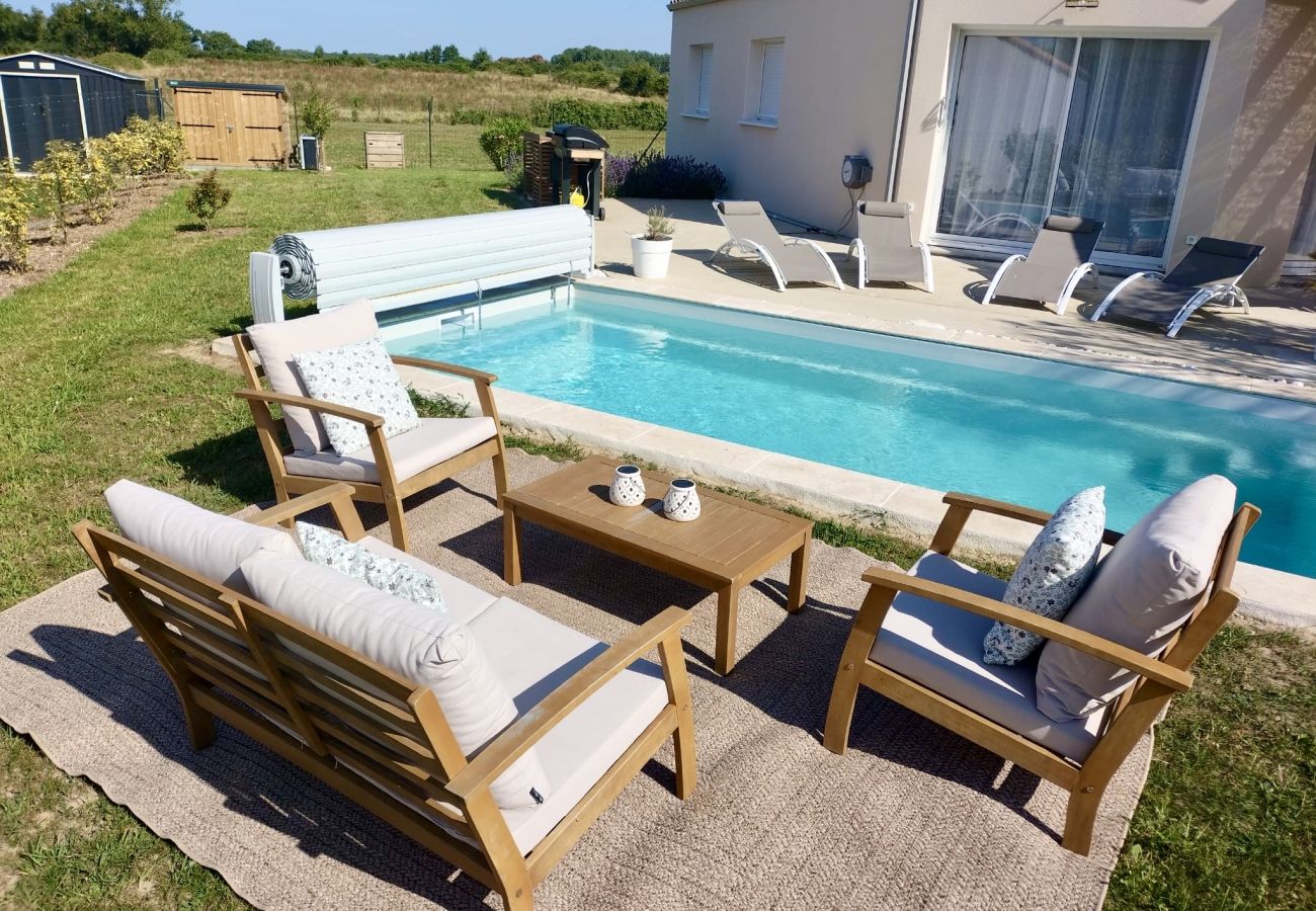 House in Le Bernard - La Villa Bohème 4⭐| Piscine chauffée & Pétanque | Proche O'Gliss