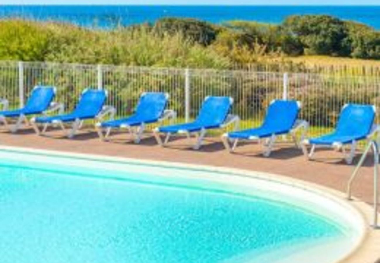 Apartment in Les Sables-d´Olonne - ✨Vue Mer, Piscine & Calme – 150m Océan – Parking