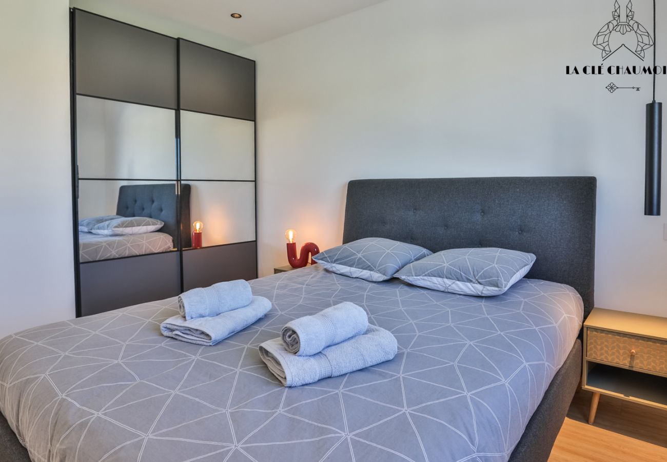 House in Talmont-Saint-Hilaire - La Villa Pop I Talmont I 12 pers I Piscine & Pétanque