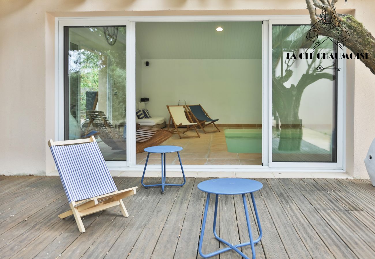 Villa in Jard-sur-Mer - Villa O'Jard - Piscine intérieure - Prox Plage