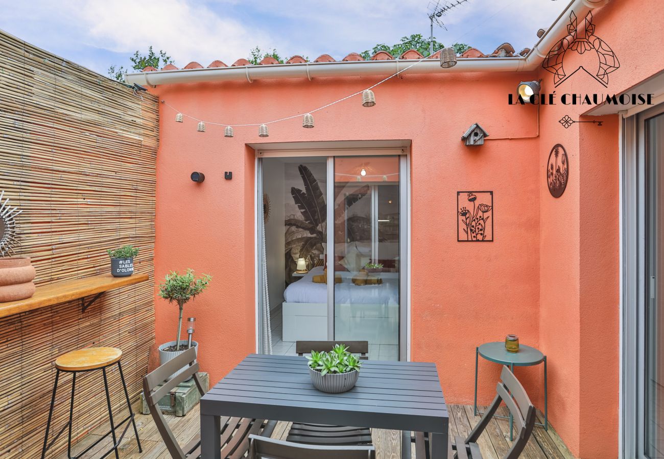 House in Les Sables-d´Olonne - 🌿 L’Oasis Sablaise – Patio terracotta, calme, 4 pers, proche plage & centre