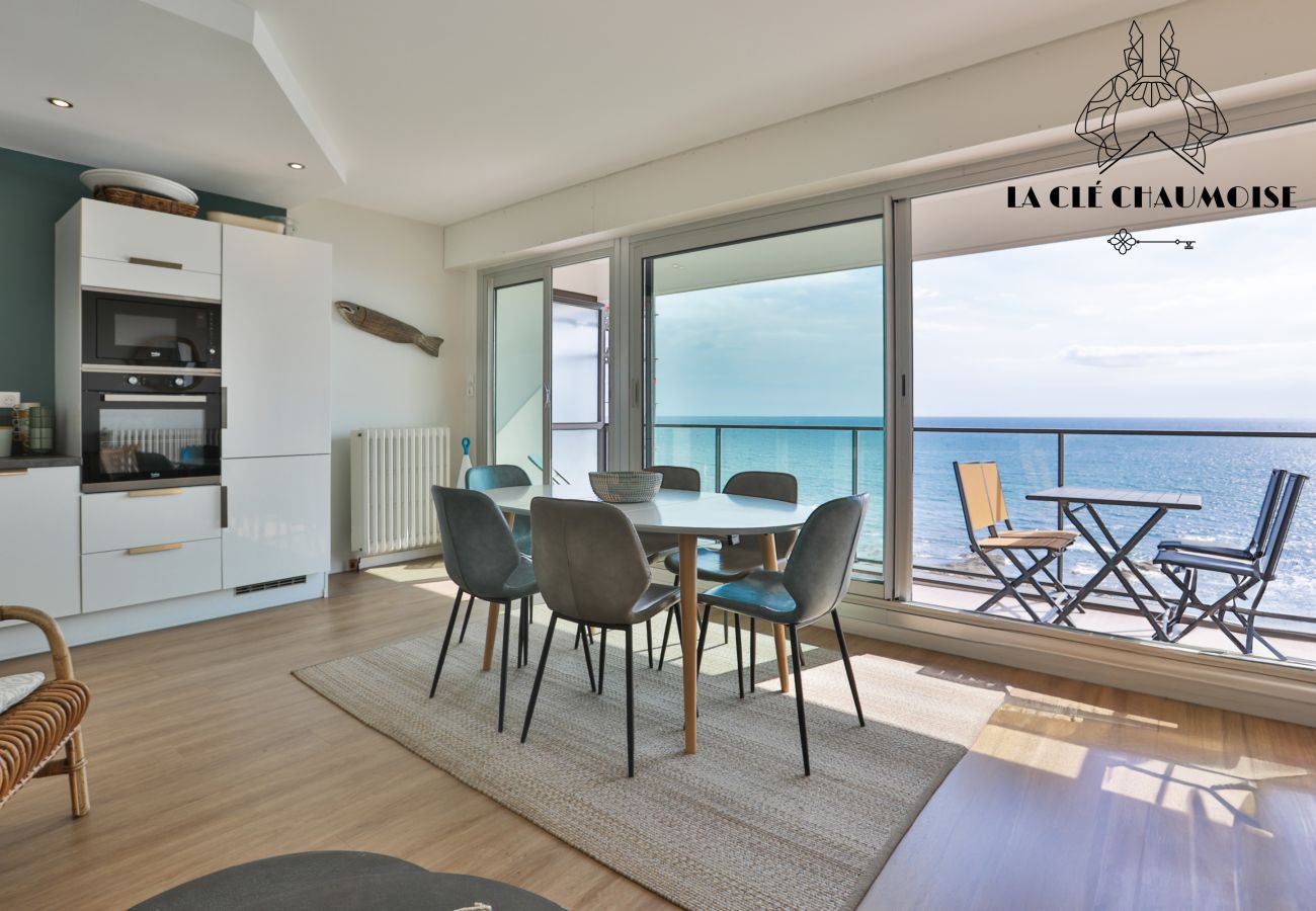 Apartment in Les Sables-d´Olonne - Brasilia - Vue mer d’exception aux Sables, balcon & plage