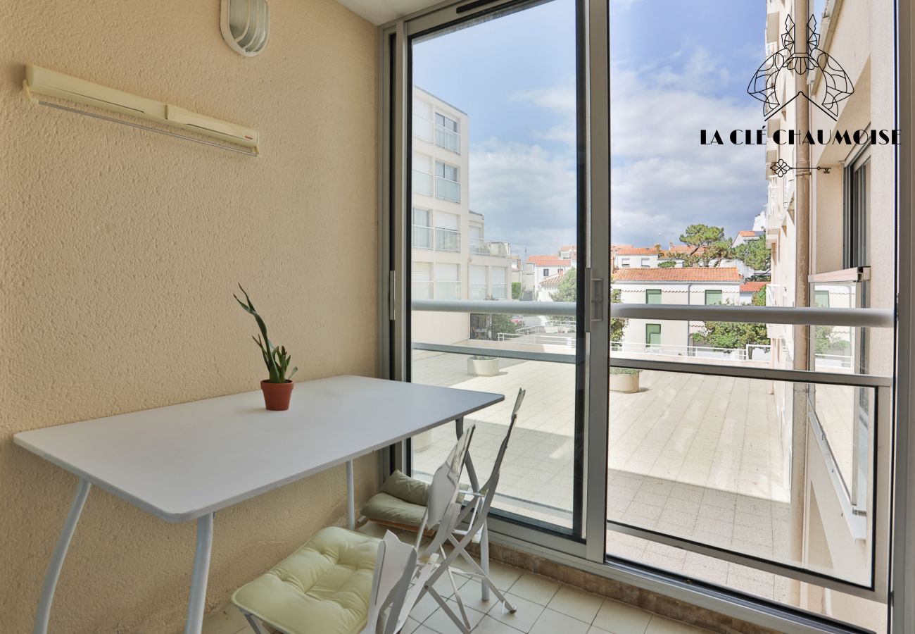 Apartment in Les Sables-d´Olonne - Amiral - Tout à pied ! Plage & Remblai à 150 m