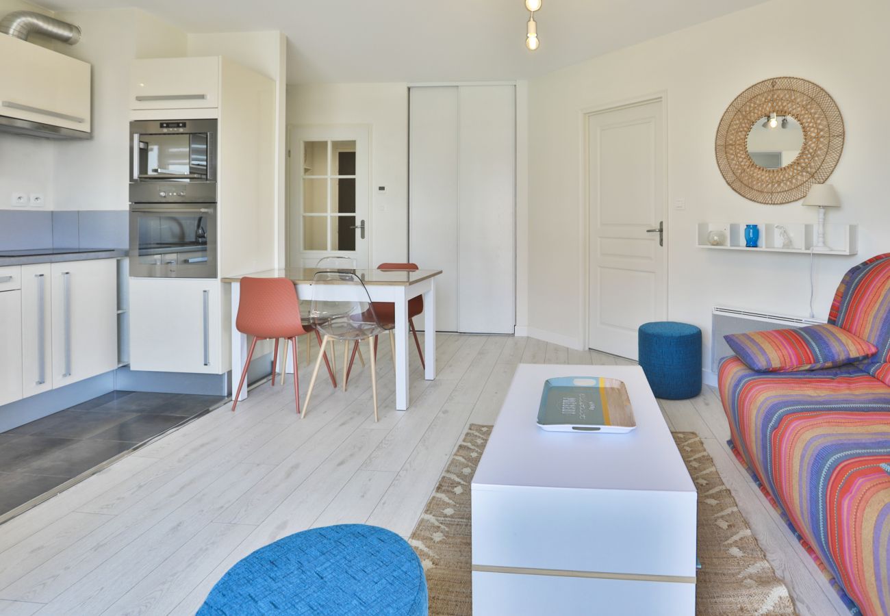 Apartment in Les Sables-d´Olonne - Alizé I 4 pers, Proche Gare, 1km Plage