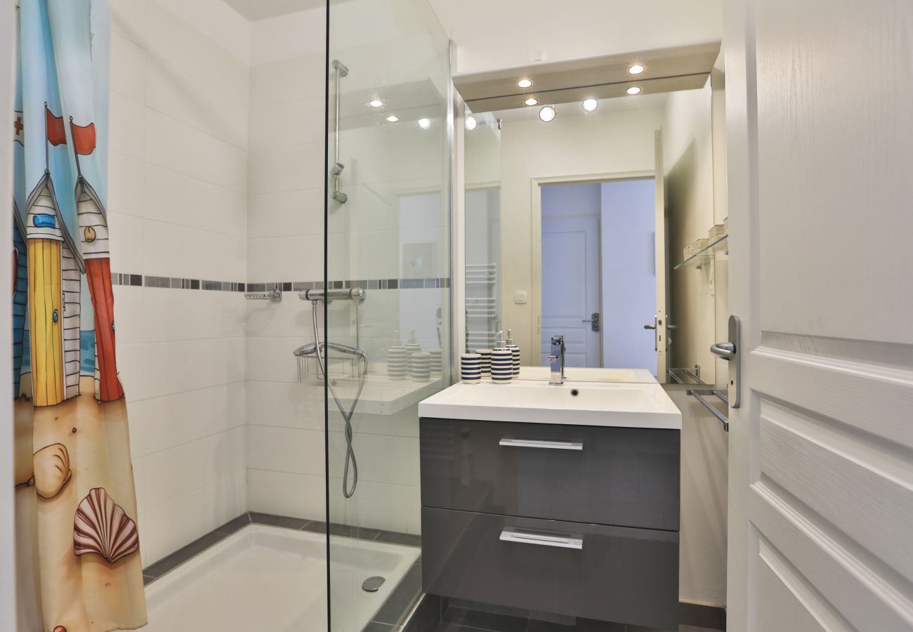 Apartment in Les Sables-d´Olonne - Alizé I 4 pers, Proche Gare, 1km Plage