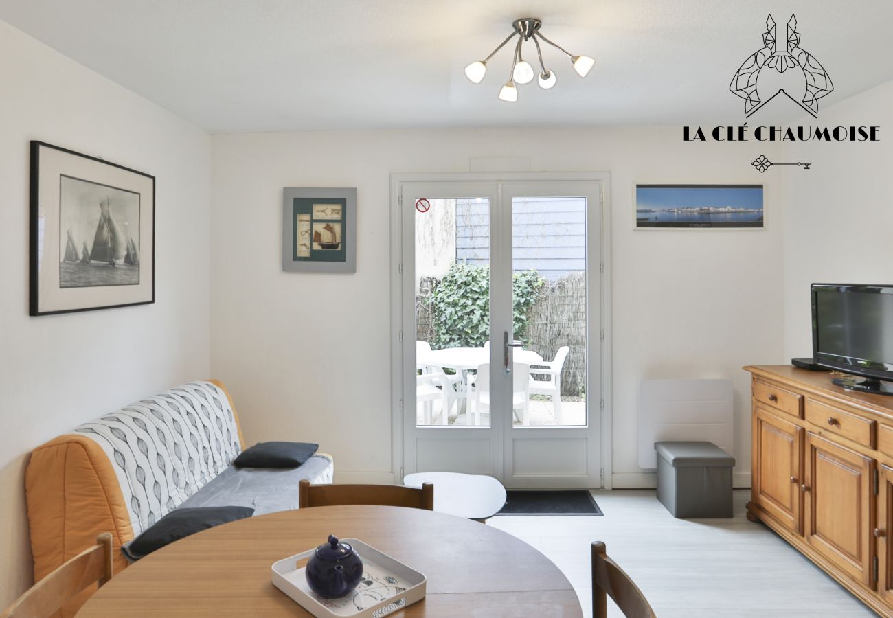 Apartment in Les Sables-d´Olonne - Escale entre port et océan-Parking privé