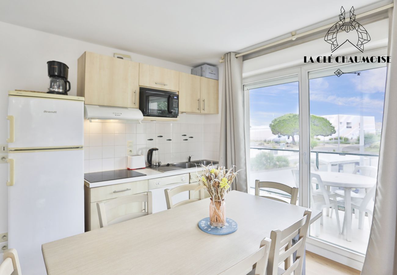 Apartment in Les Sables-d´Olonne - Amirauté-⚓6 pers-piscine – Parking inclus