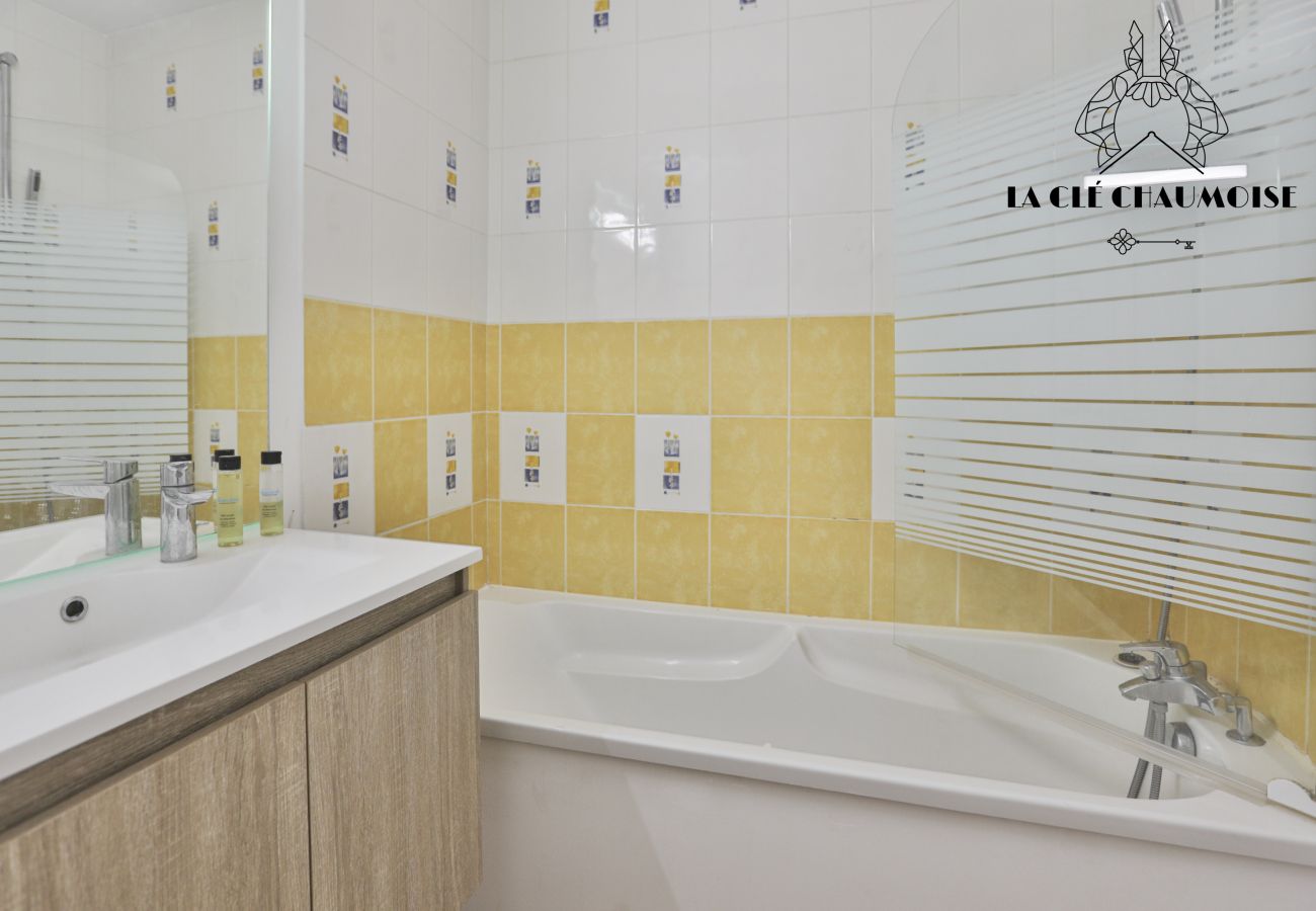 Apartment in Les Sables-d´Olonne - Amirauté-⚓6 pers-piscine – Parking inclus