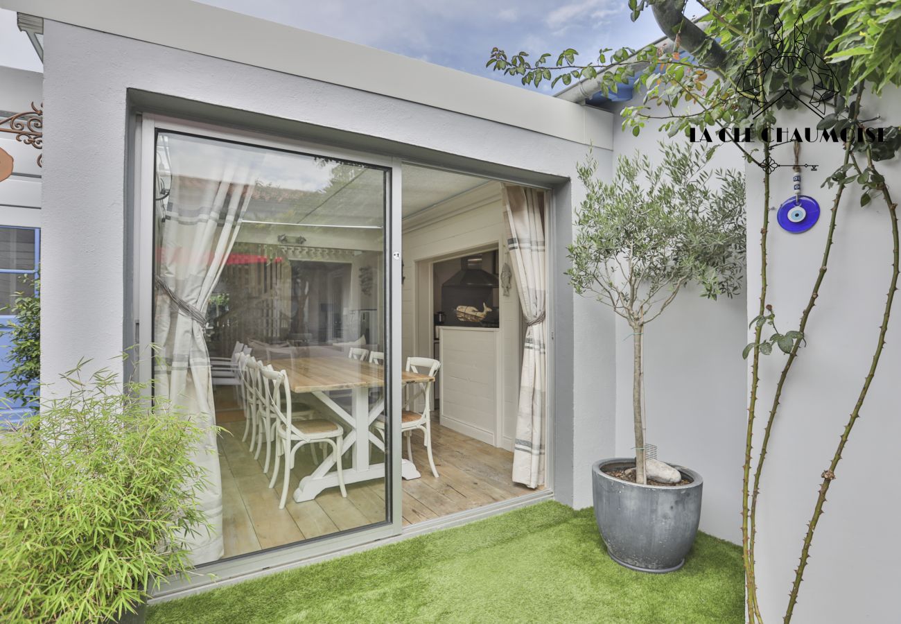 House in Les Sables-d´Olonne - Chaumette - Maison avec patio I Garage à vélo I 5 min de la mer à La Chaume