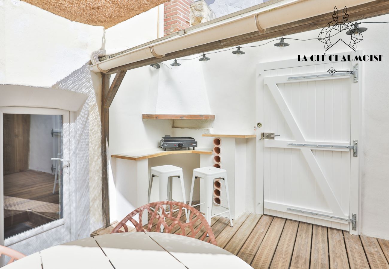 House in Les Sables-d´Olonne - 🌱 L’Escale Chaumoise ⚓ : Charme, Terrasse Cosy & Confort à La Chaume