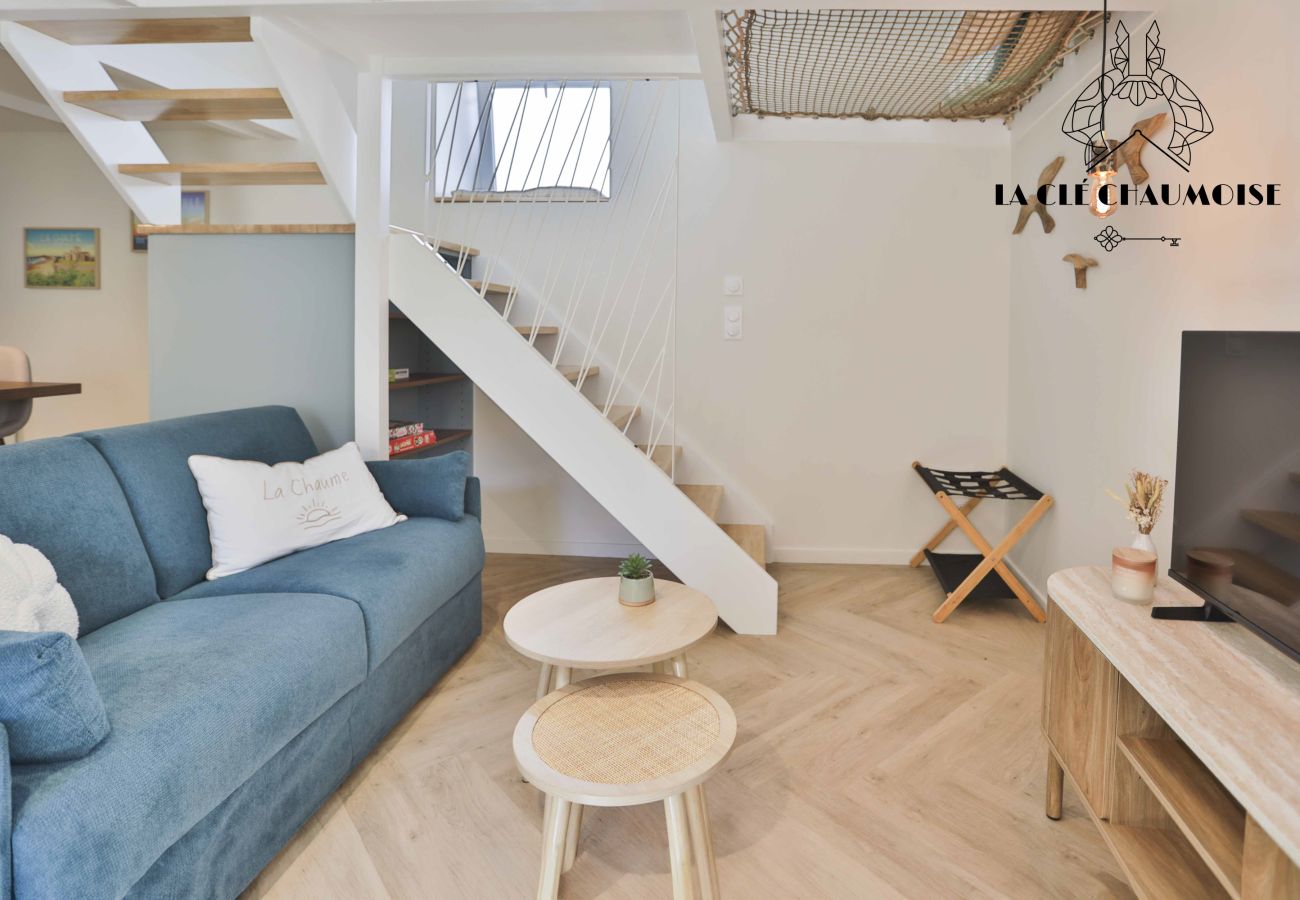 House in Les Sables-d´Olonne - 🌱 L’Escale Chaumoise ⚓ : Charme, Terrasse Cosy & Confort à La Chaume