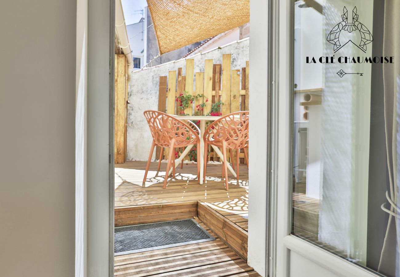 House in Les Sables-d´Olonne - 🌱 L’Escale Chaumoise ⚓ : Charme, Terrasse Cosy & Confort à La Chaume