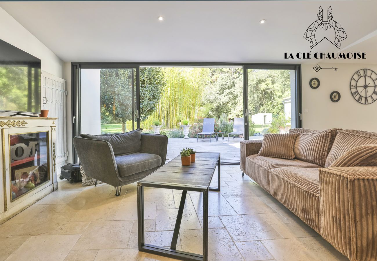 Villa in Les Sables-d´Olonne - La Cachette des Vagues 🌿 Villa avec Piscine & Spa - 10 Pers