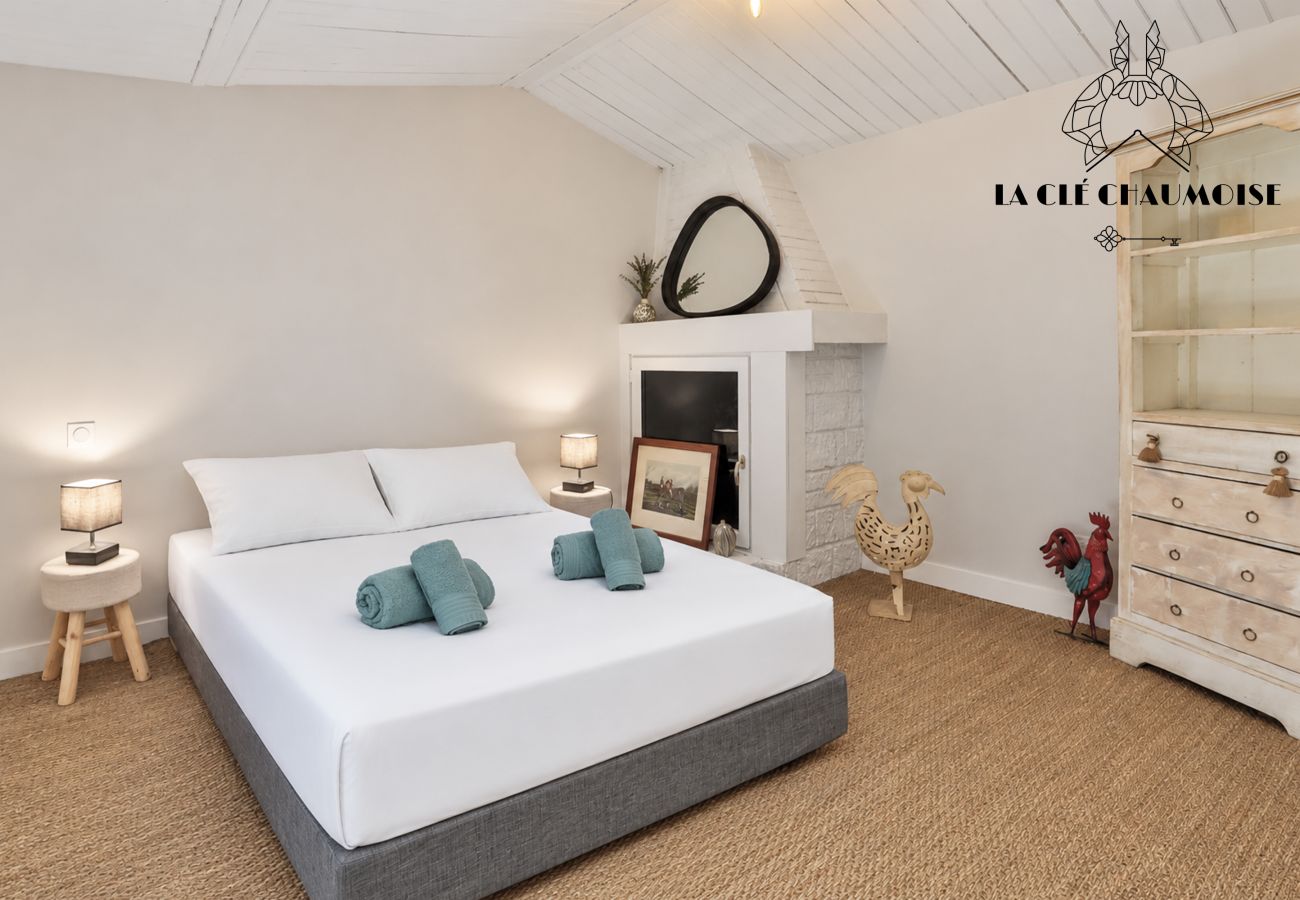 Villa in Les Sables-d´Olonne - La Cachette des Vagues 🌿 Villa avec Piscine & Spa - 10 Pers