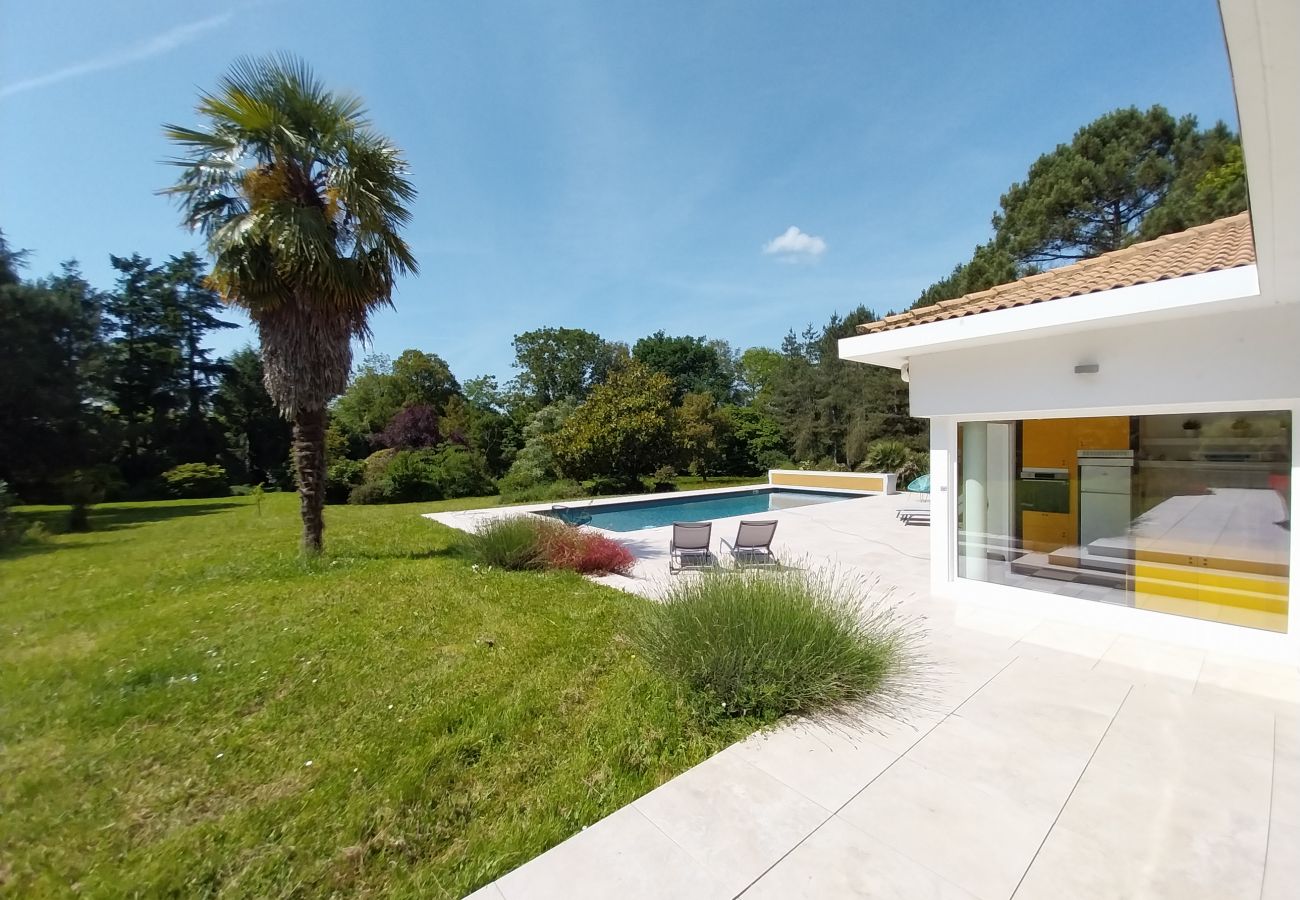 Villa à Rives-de-l'Yon - Villa Nature 5* I 10 couchages I Piscine Chauffée I Parc 2ha