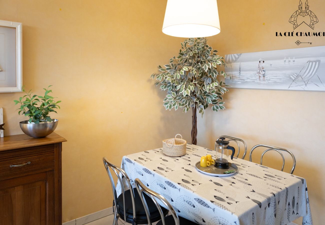 Appartement à Les Sables-d´Olonne - 🏖️ Appartement avec terrasse vue mer